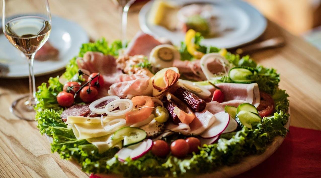 Genuss- Und Wellnesshotel Puchas Kukmirn Dış mekan fotoğraf